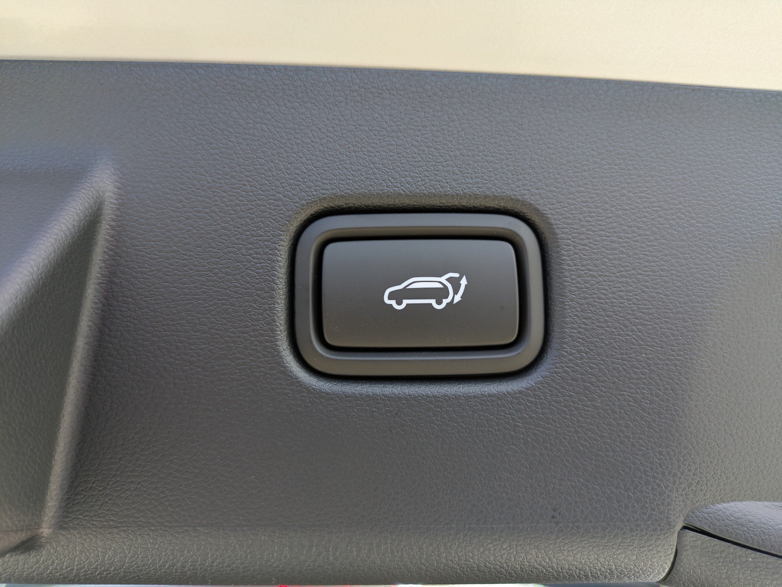 New 2026 Shimmering Silver Hyundai Limited image 11