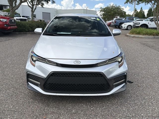 Used 2020 Silver Toyota SE image 9