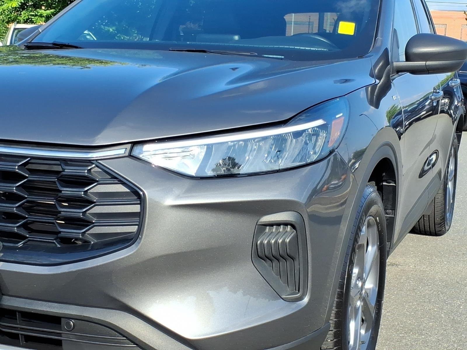 Used 2025 Carbonized Gray Ford ST-Line image 13