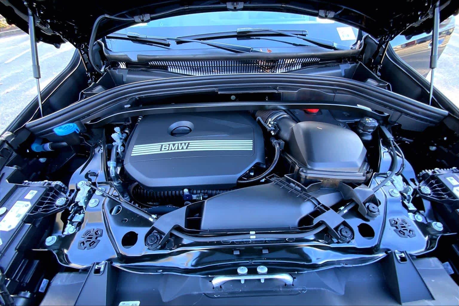 Used 2026 Black Sapphire Metallic BMW xDrive28i image 16