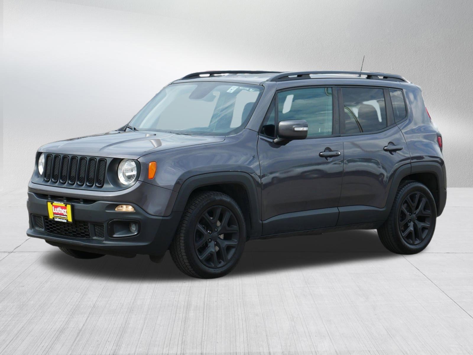 Used 2018 Granite Crystal Metallic Clearcoat Jeep Altitude image 3