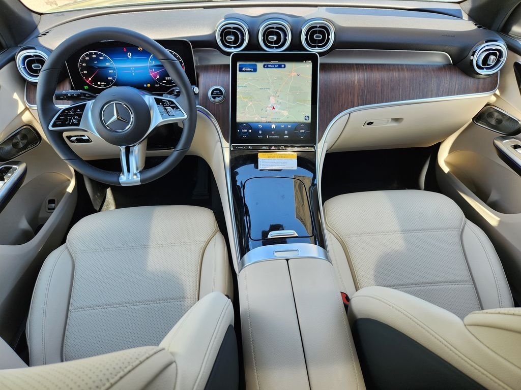 New 2027 Verde Silver Metallic Mercedes-Benz GLC 300 4MATIC® image 16