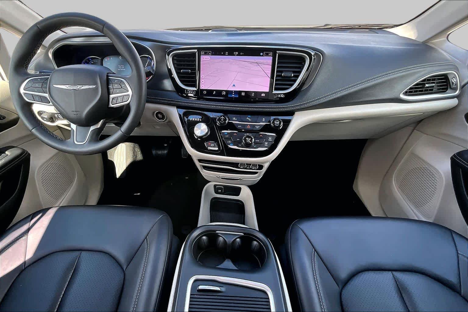 Used 2024 Bright White Clearcoat Chrysler Hybrid Select image 16