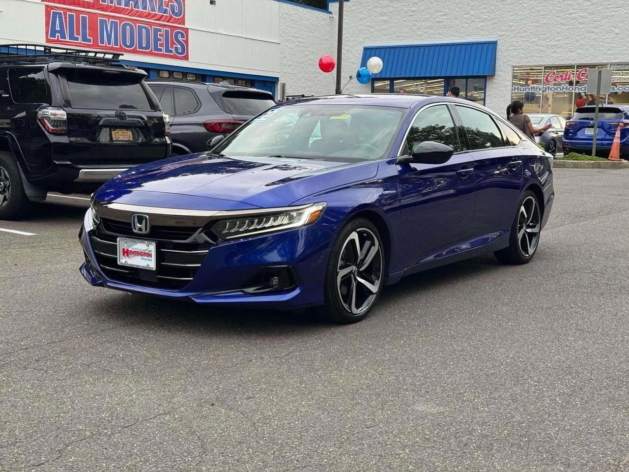 Used 2022 Still Night Pearl Honda Sport image 3