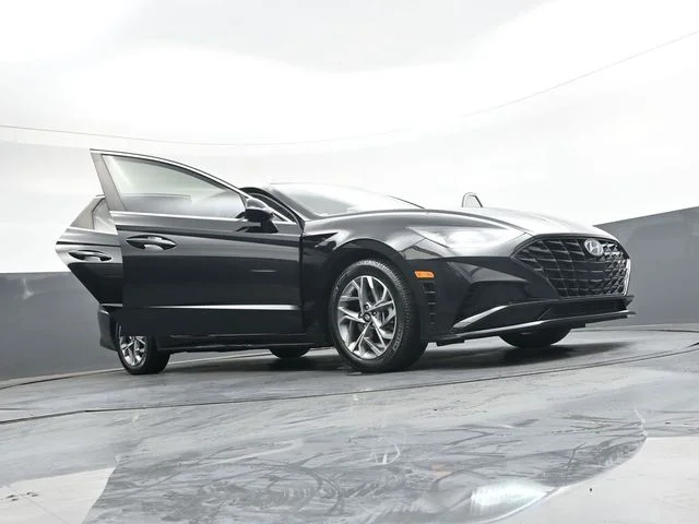 Used 2020 Black Hyundai SEL image 42
