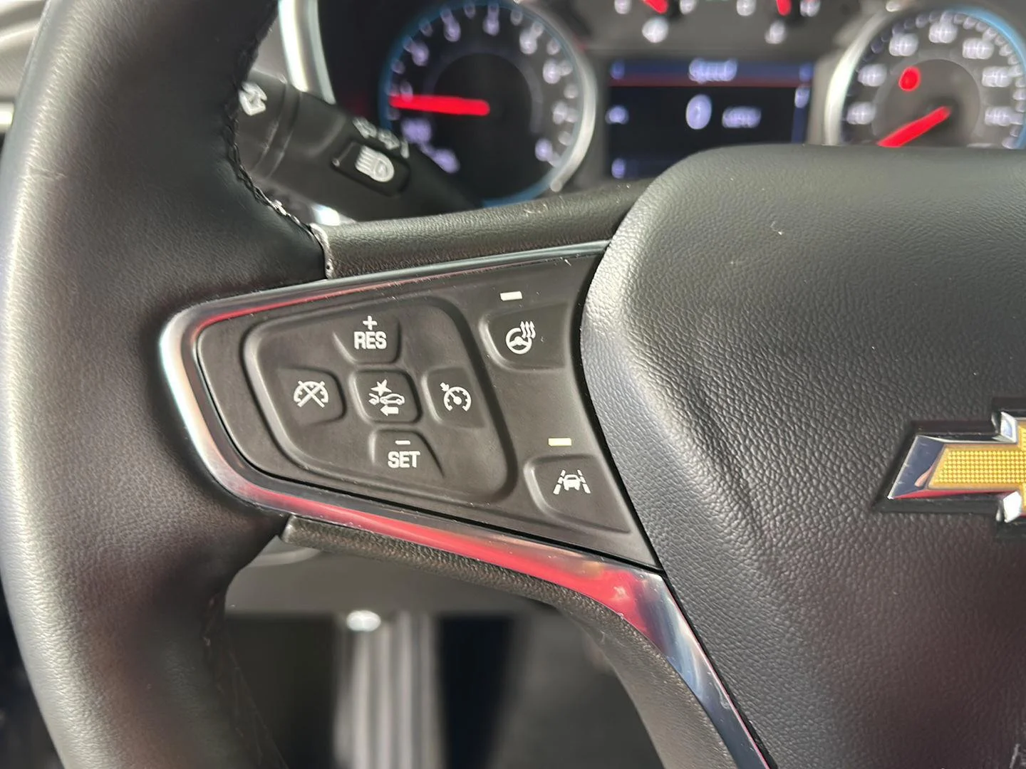 Used 2024 Mosaic Black Metallic Chevrolet LT image 15