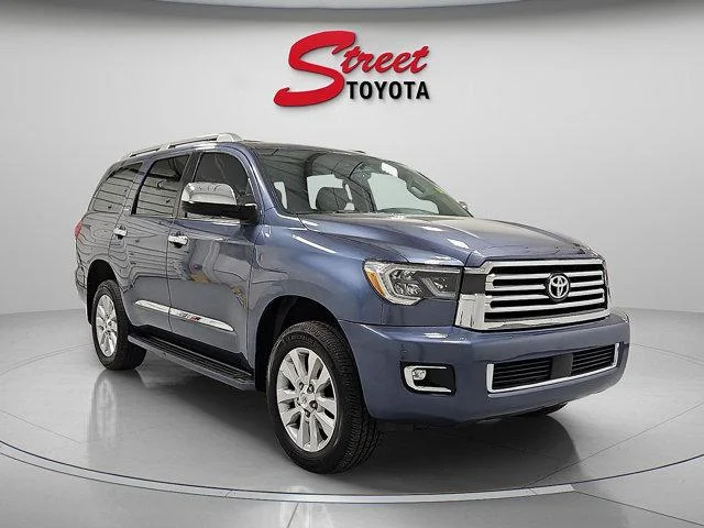 Certified Used 2019 SHORELINE BLUE PEARL Toyota  image 4