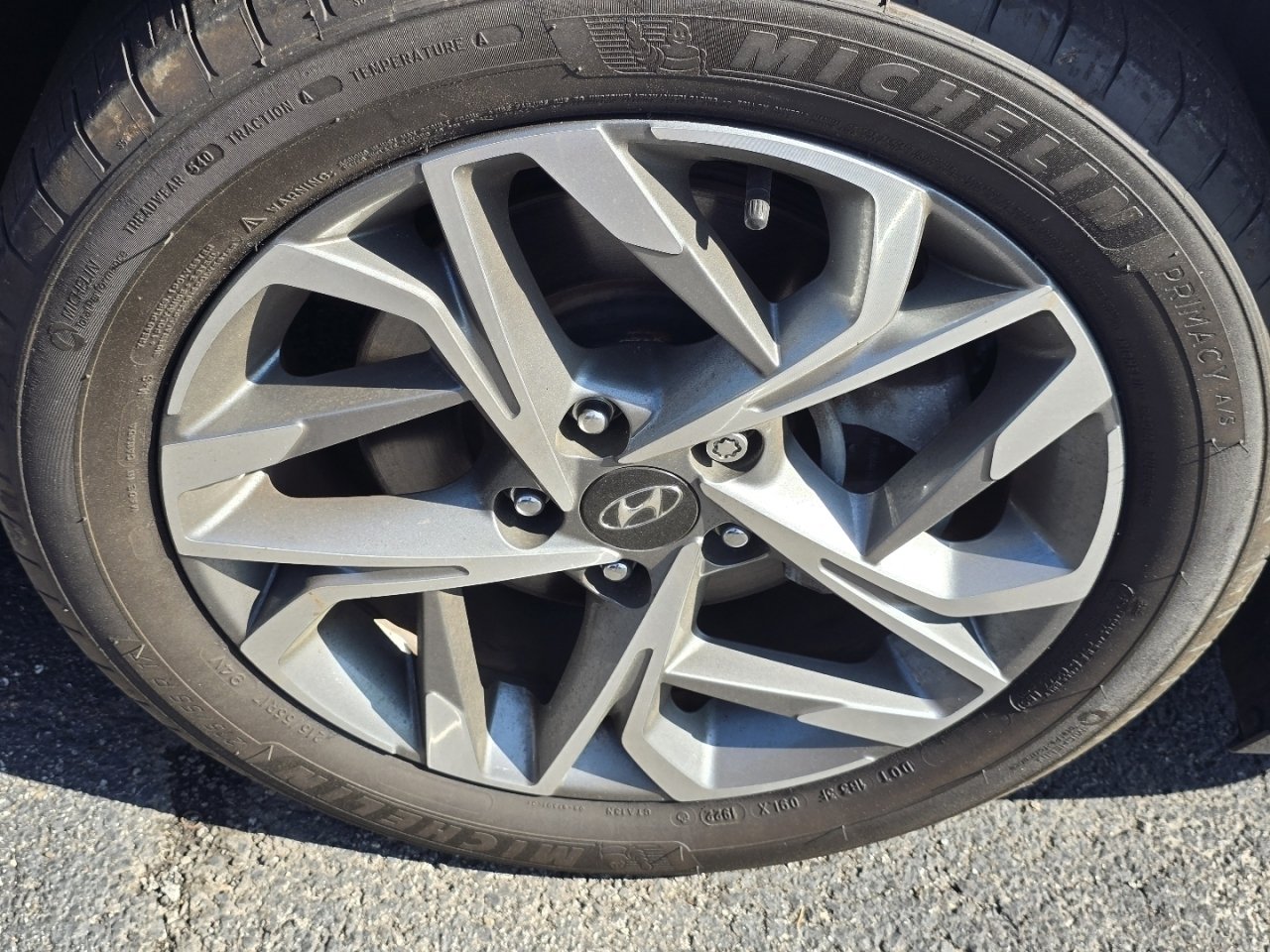 Used 2023 Gray Hyundai SEL image 10