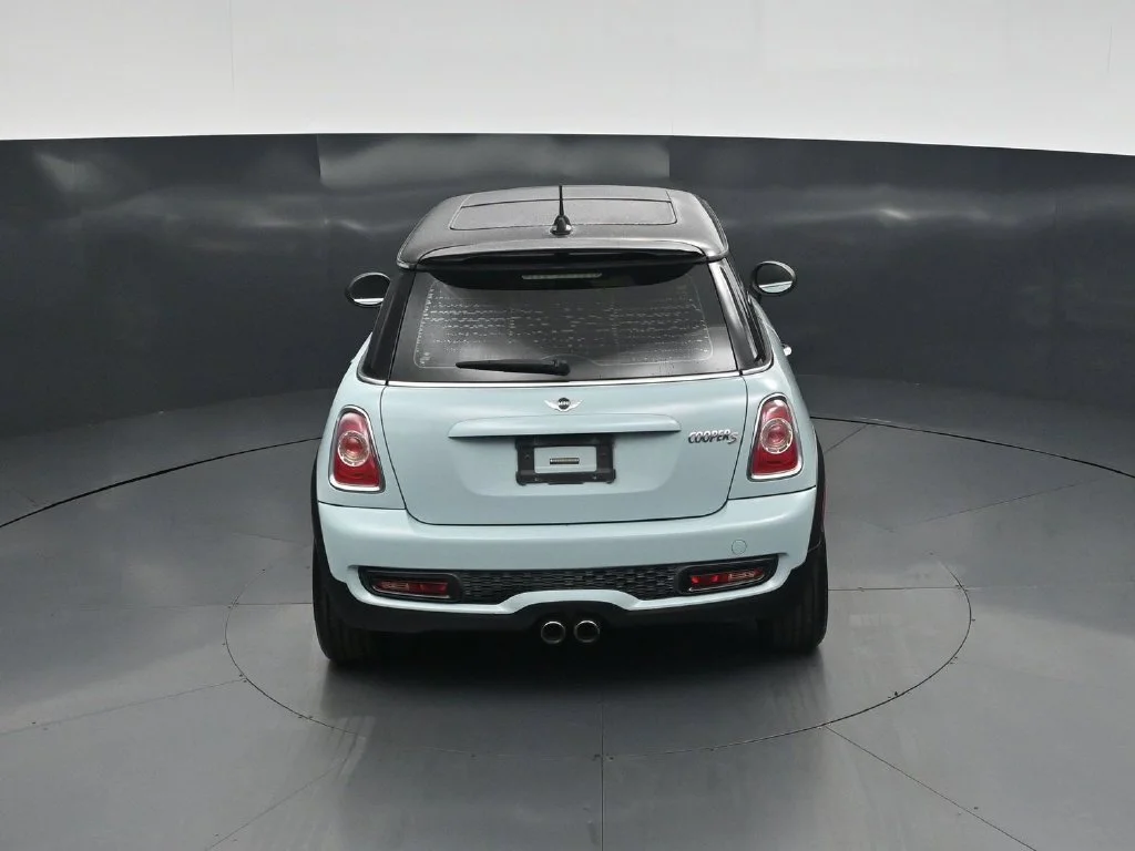 Used 2013 Blue MINI Base image 38