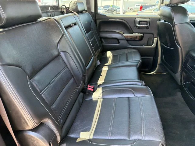 Used 2015 Silver GMC Denali image 23