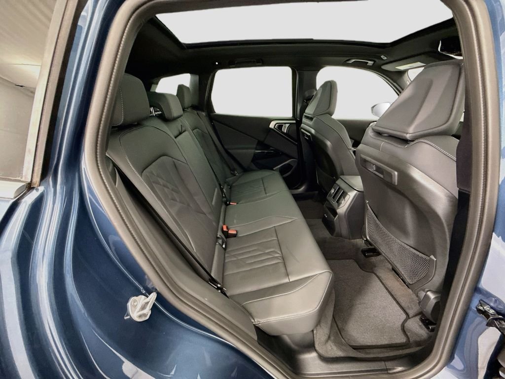 Used 2026 Blue Metallic BMW 30 xDrive image 21