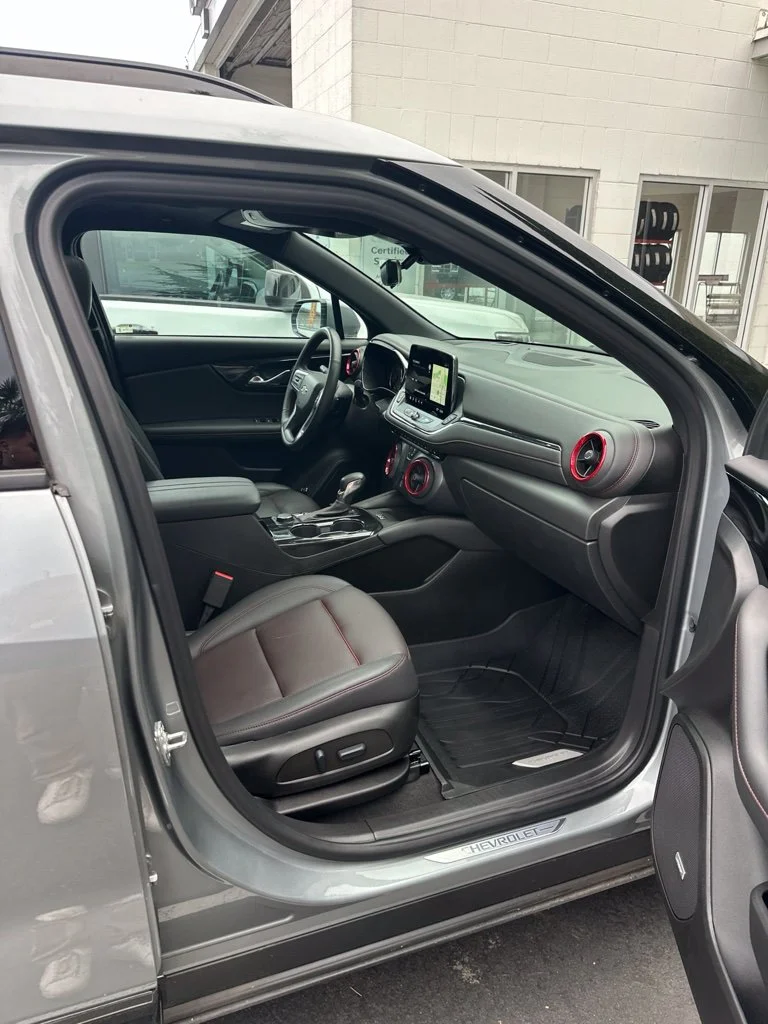 Used 2024 Sterling Gray Metallic Chevrolet RS image 4