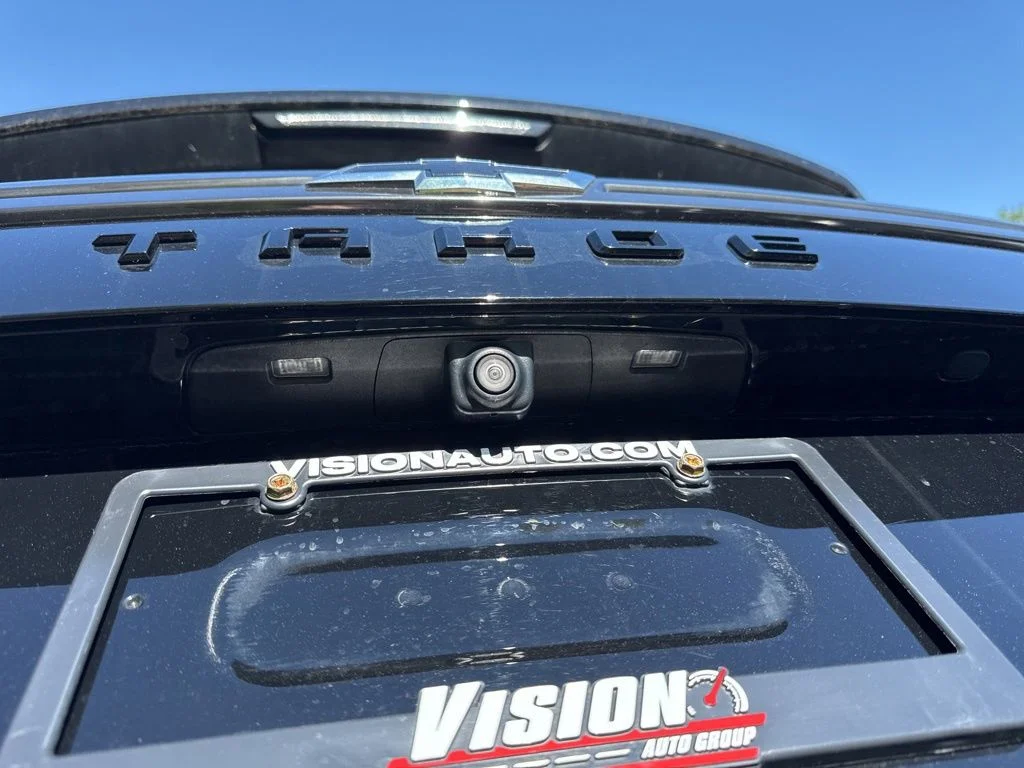 Used 2021 Black Chevrolet Z71 image 17