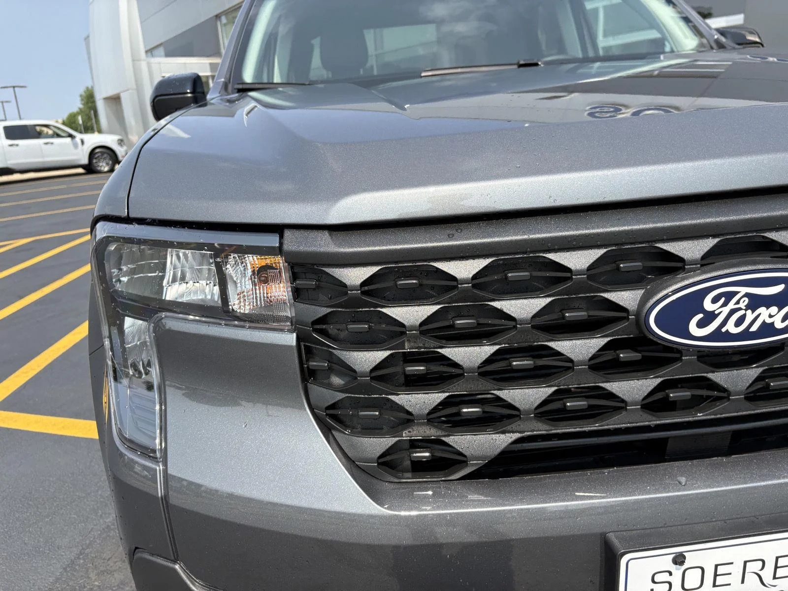 New 2026 Carbonized Gray Metallic Ford XLT image 26