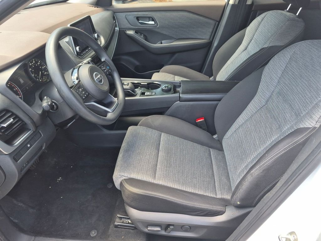 Certified Used 2021 Pearl White Nissan SV image 19