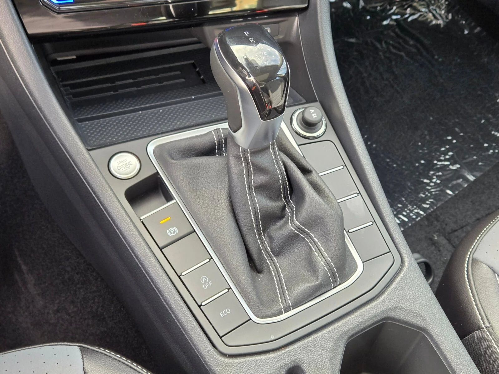 New 2026 Gray Volkswagen 1.5T SE image 16