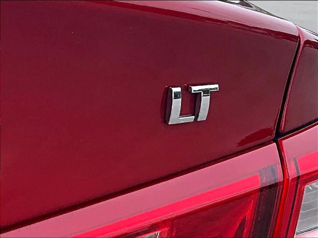Used 2024 Red Chevrolet LT image 29