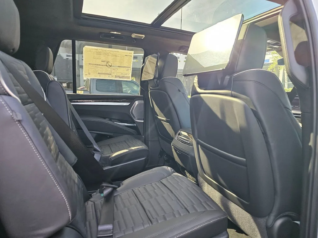 2026 Cadillac Escalade Platinum Sport - Photo 14