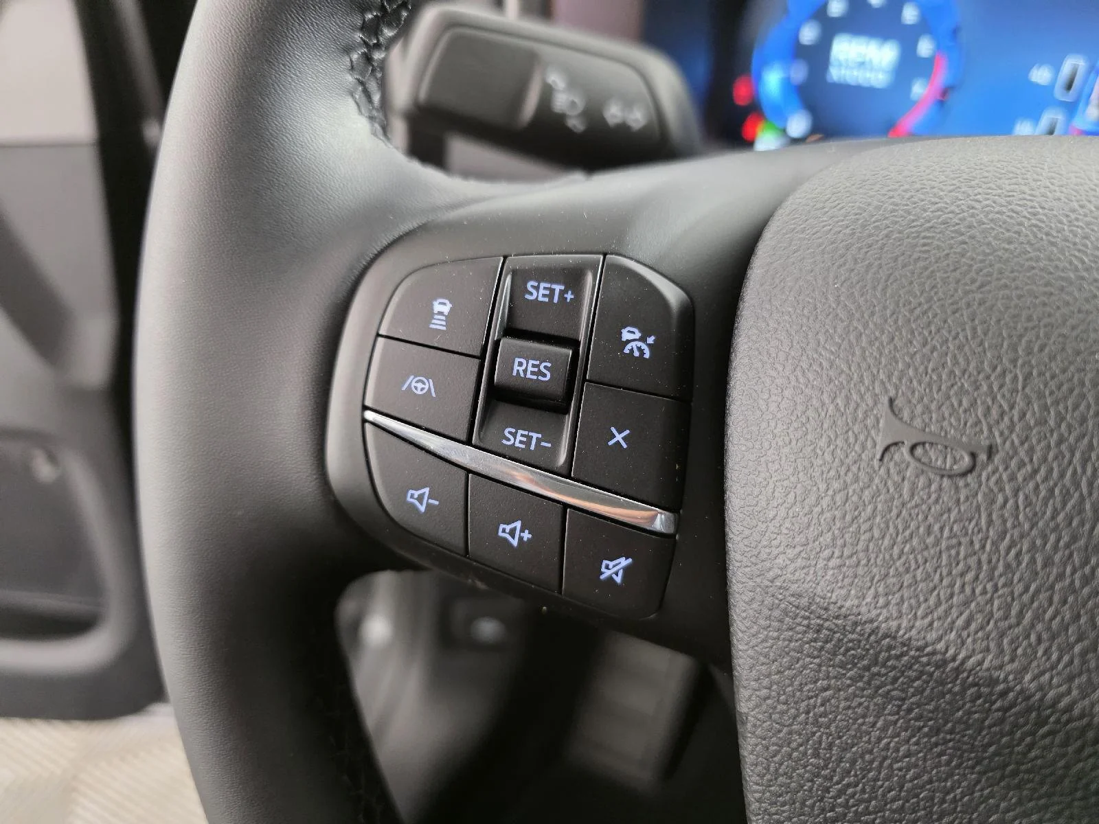Used 2025 Carbonized Gray Metallic Ford Outer Banks image 30