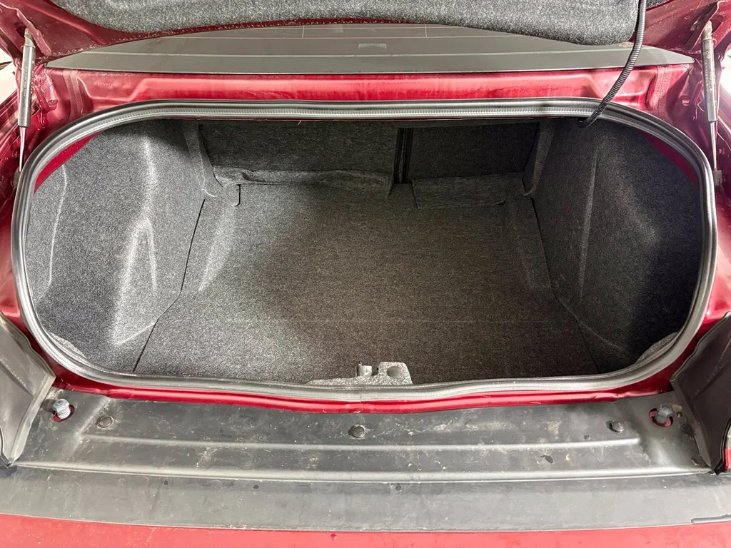 Used 2023 Red Dodge SXT image 16