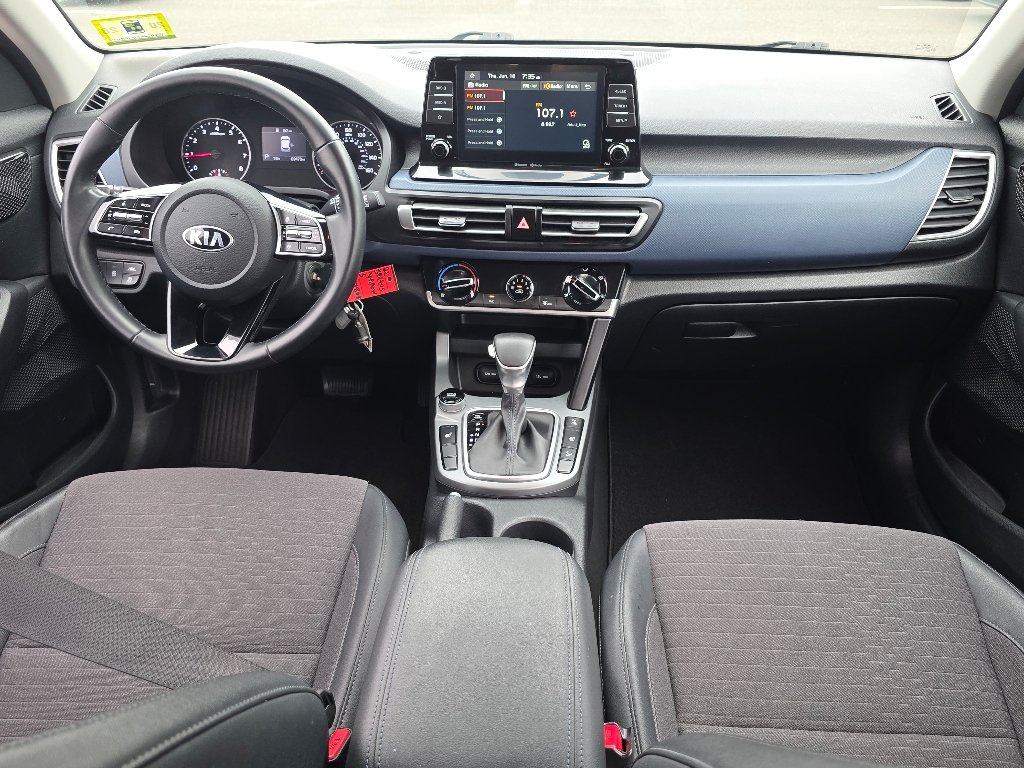 Used 2021 Starbright Yellow/Black Roof Kia S image 2