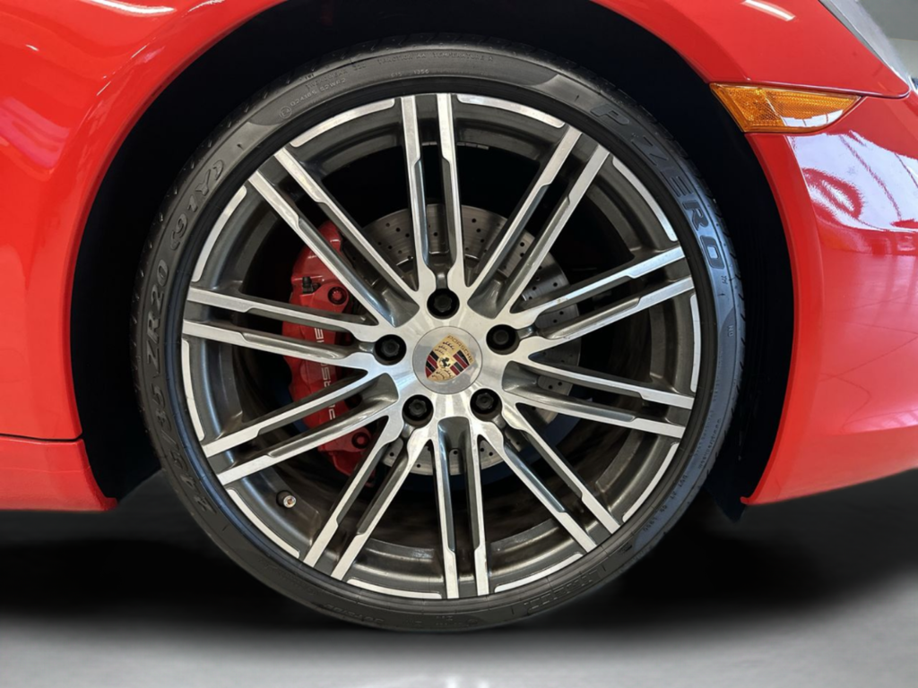 Used 2015  Porsche Carrera S image 46