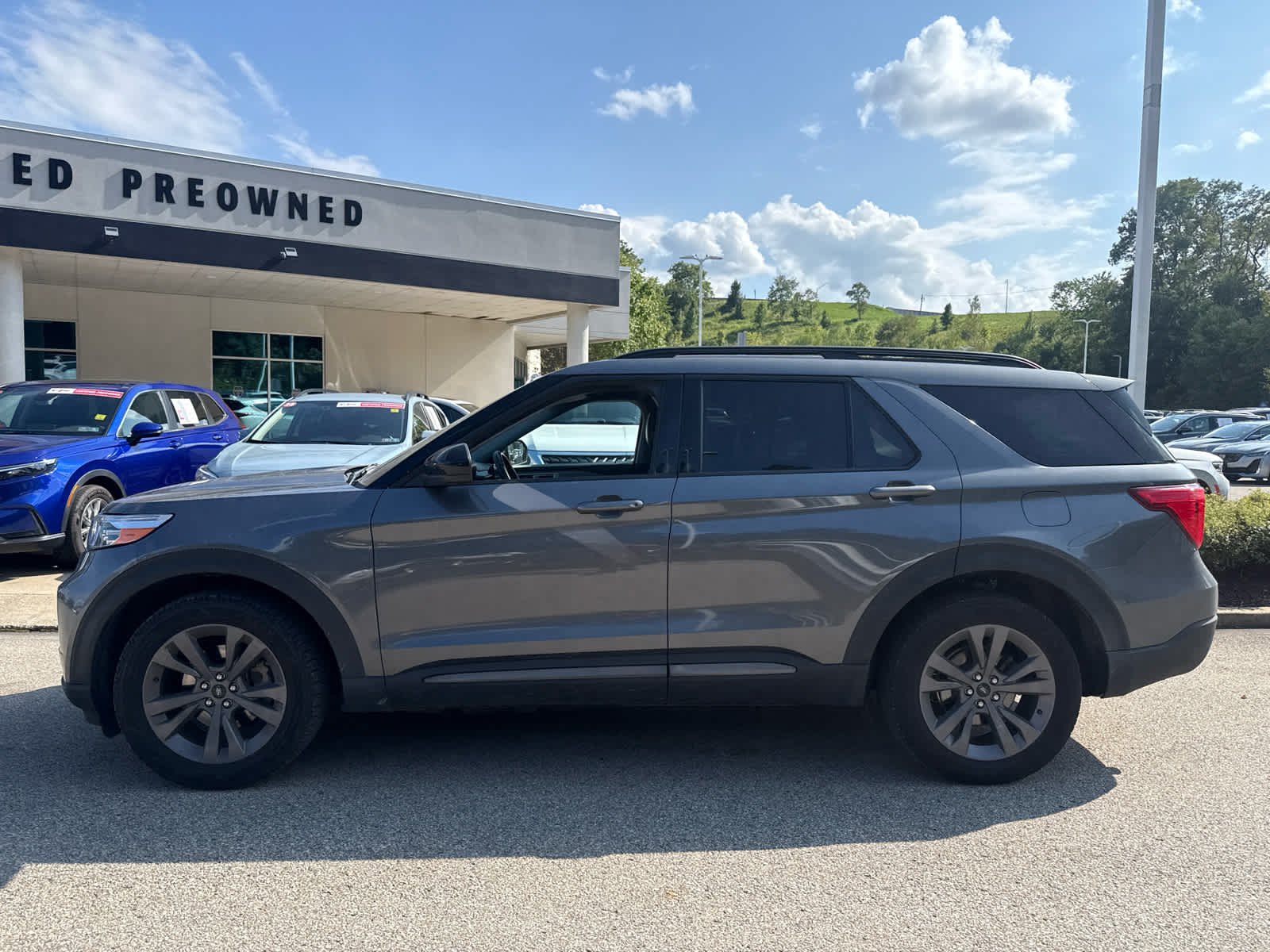 Used 2022 Gry/grey Ford XLT image 6