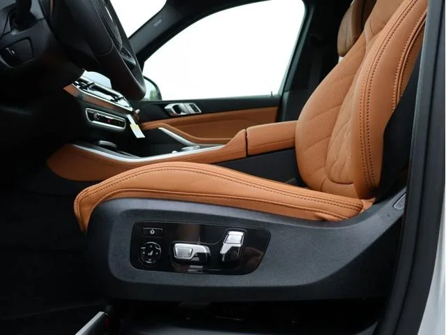 New 2026 Mineral White Metallic BMW xDrive40i image 39