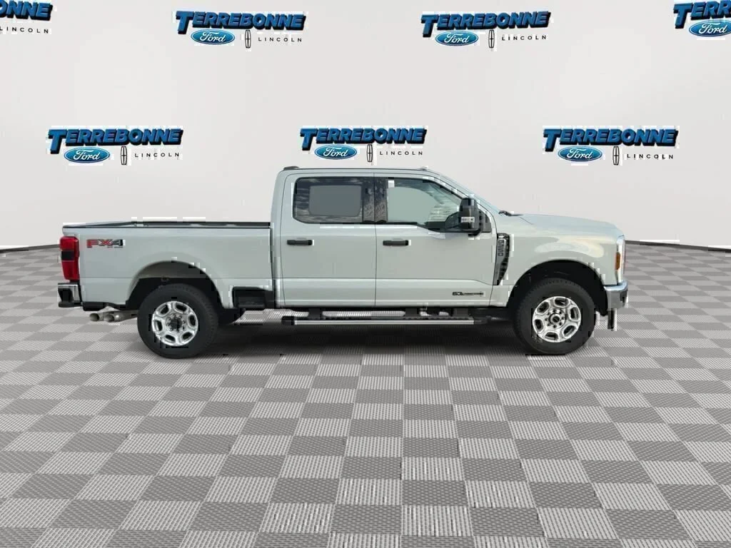 New 2026 Avalanche Ford F-250® XLT image 9