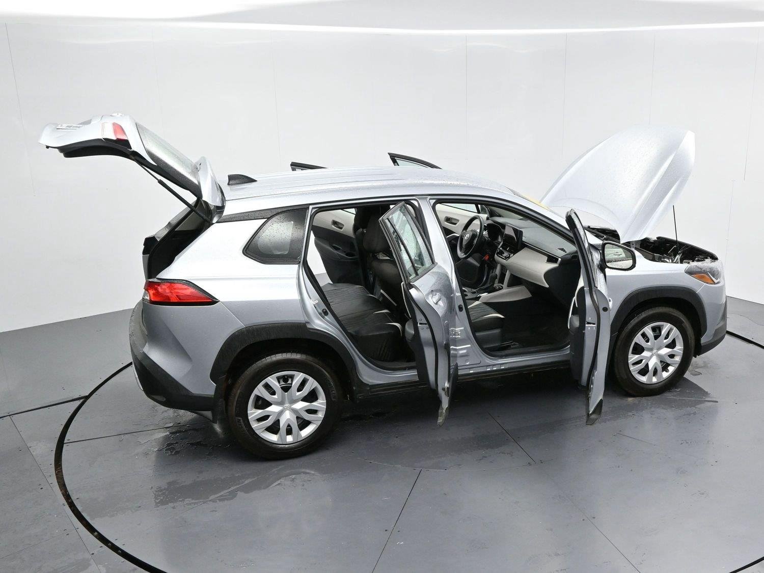 Used 2024 Sonic Silver Toyota L image 38