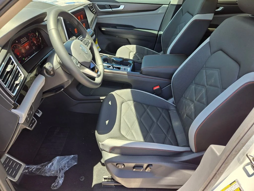 New 2026 White Volkswagen 2.0T Peak Edition image 6