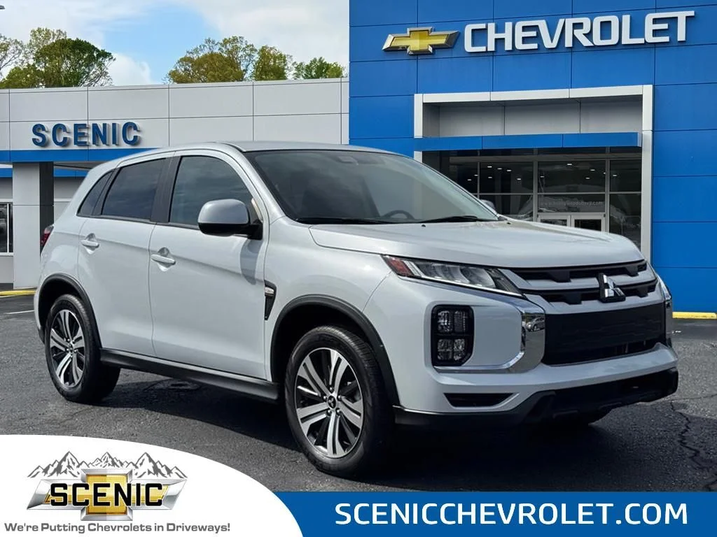 2025 Mitsubishi Outlander Sport 2.0 ES AWC CVT's photo