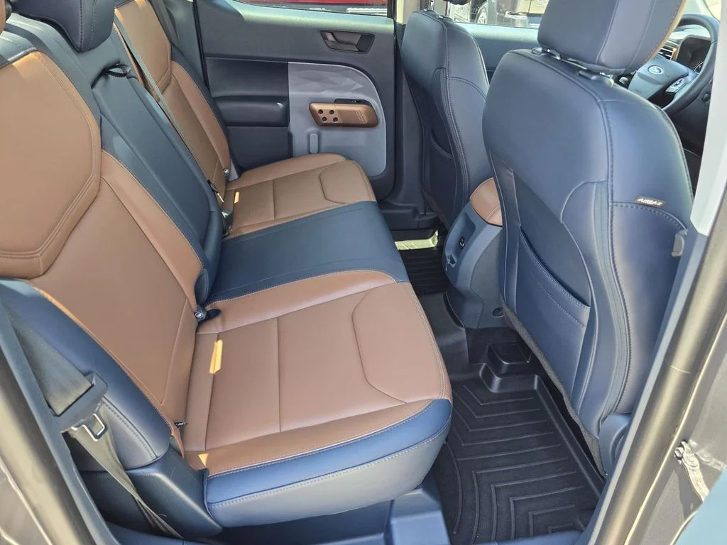 Used 2022 Gray Ford Lariat image 19
