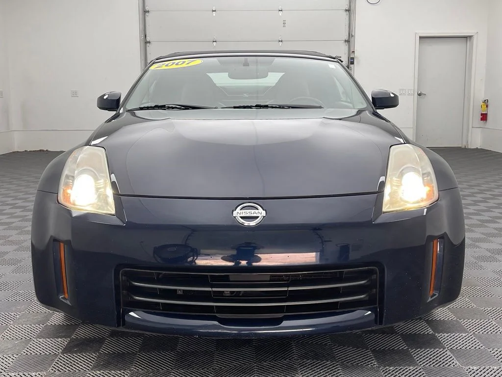 Used 2007 San Marino Blue Pearl Nissan Touring image 12