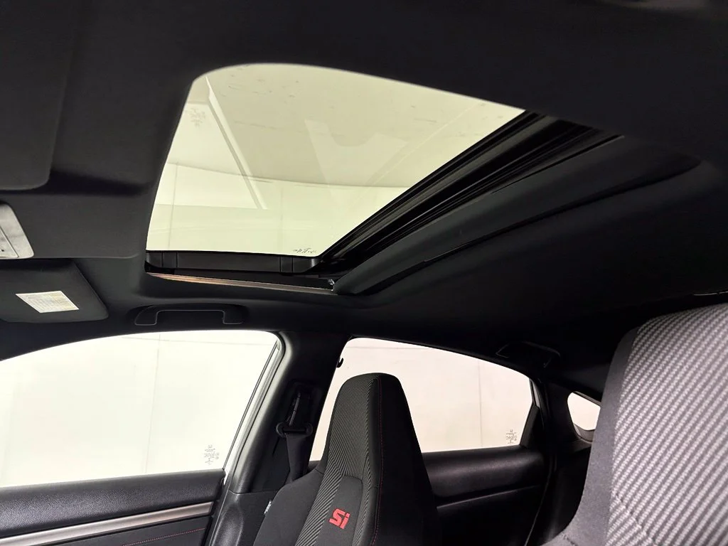Used 2018 White Honda Si image 20