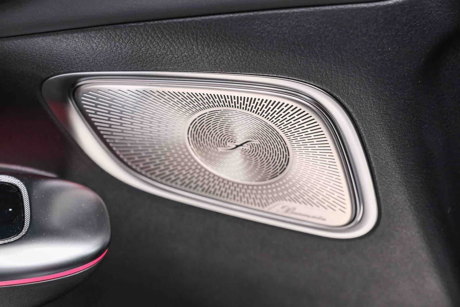 New 2026 MANUFAKTUR Cirrus Silver Magno Mercedes-Benz AMG® GLC 43 4MATIC Coupe image 69