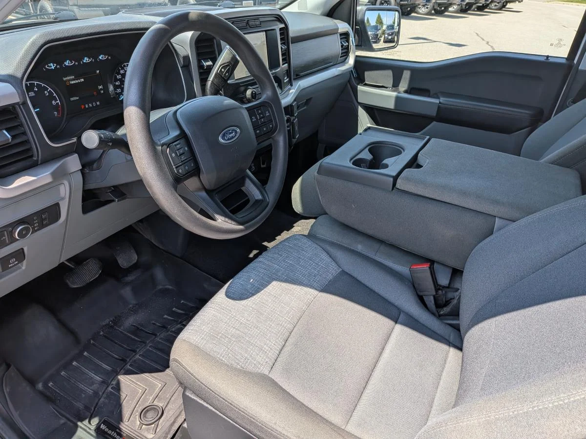 Used 2023 White Ford XLT image 11