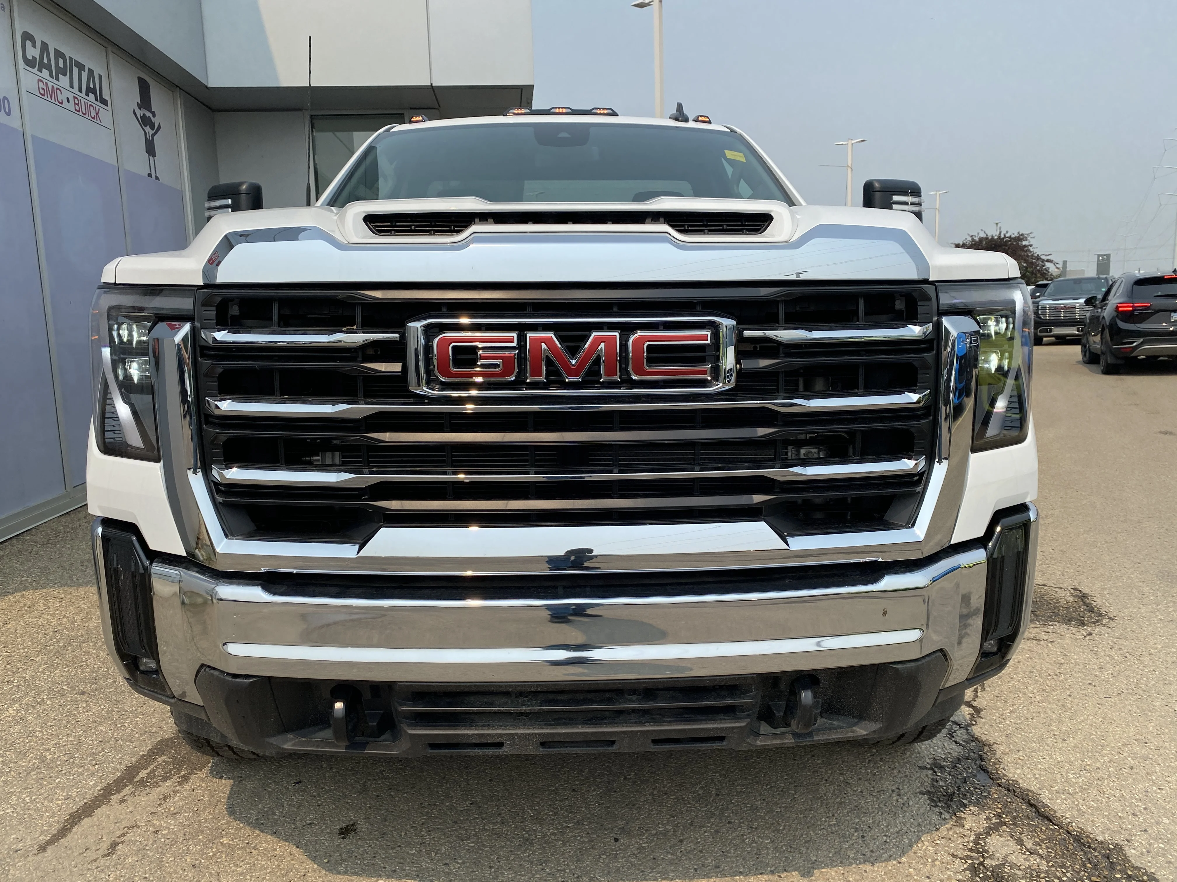 New 2026 Summit White GMC SLE image 9