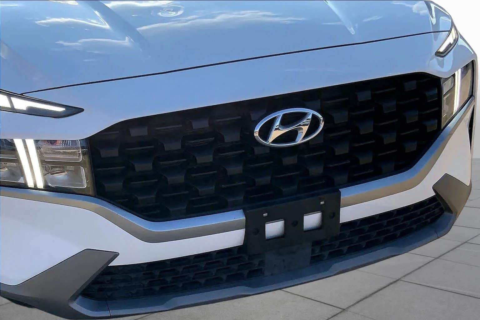 Used 2023 Serenity White Pearl Hyundai SEL image 26
