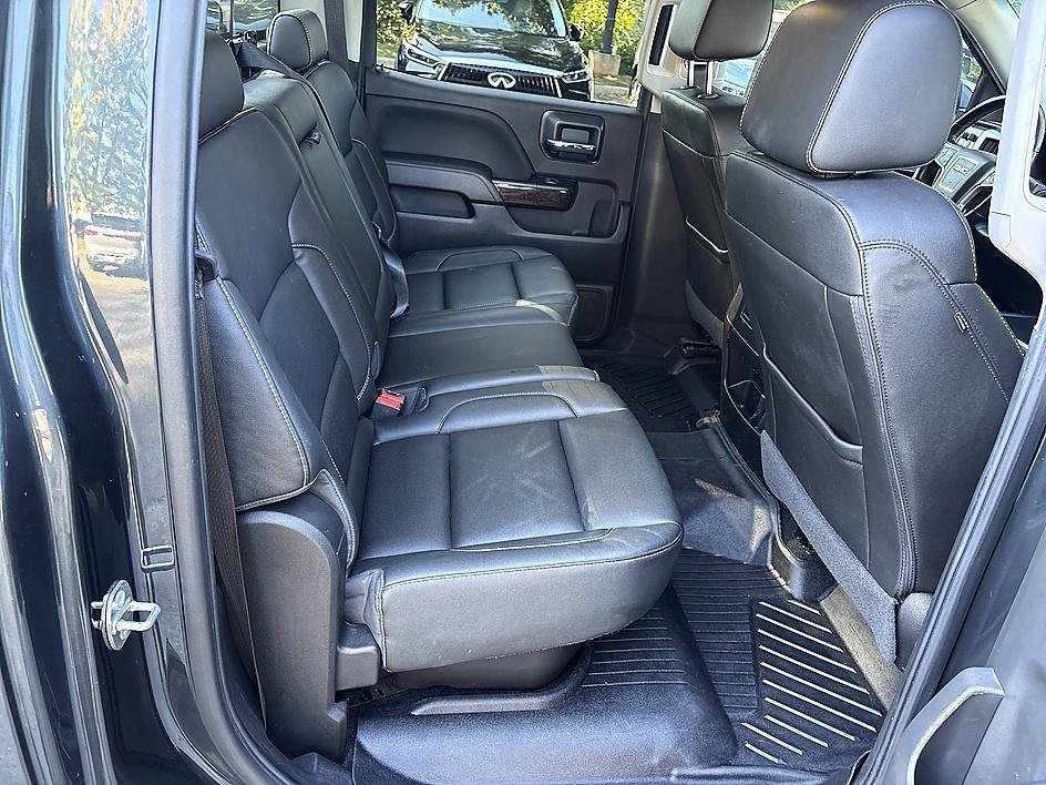 Used 2018 Dark Slate Metallic GMC SLT image 20