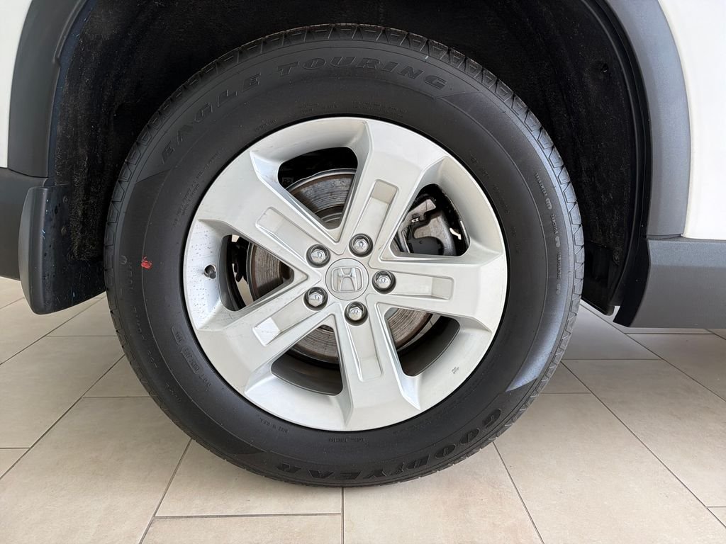 Used 2023 Platinum White Pearl Honda LX image 7