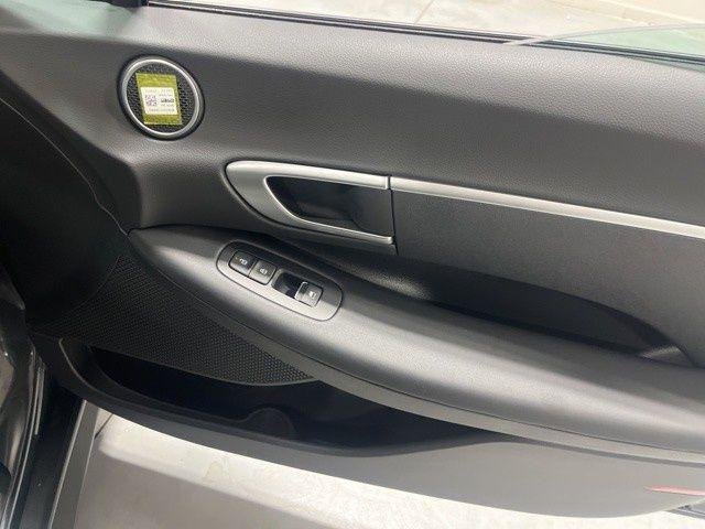 New 2026 Gray Hyundai SE image 21