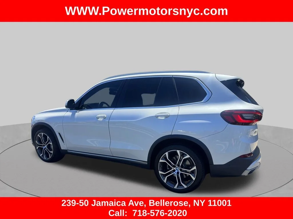 Used 2022 White BMW sDrive40i image 6