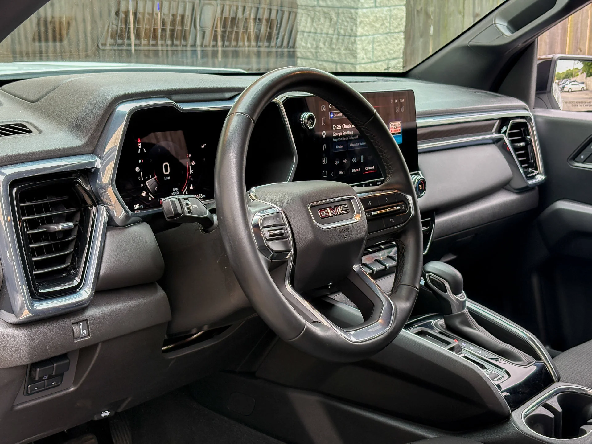 Used 2023 White GMC Elevation image 15