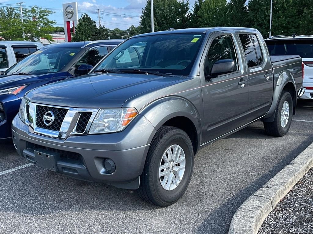 Used 2016 Gray Nissan SV image 3