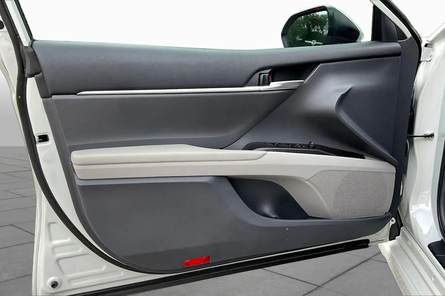 Used 2024 Ice Edge Toyota SE image 21