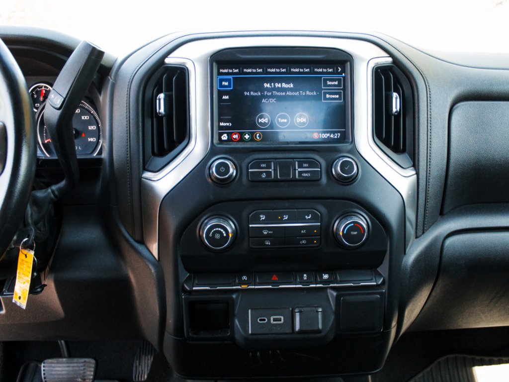 Used 2020 Shadow Gray Metallic Chevrolet LT image 15