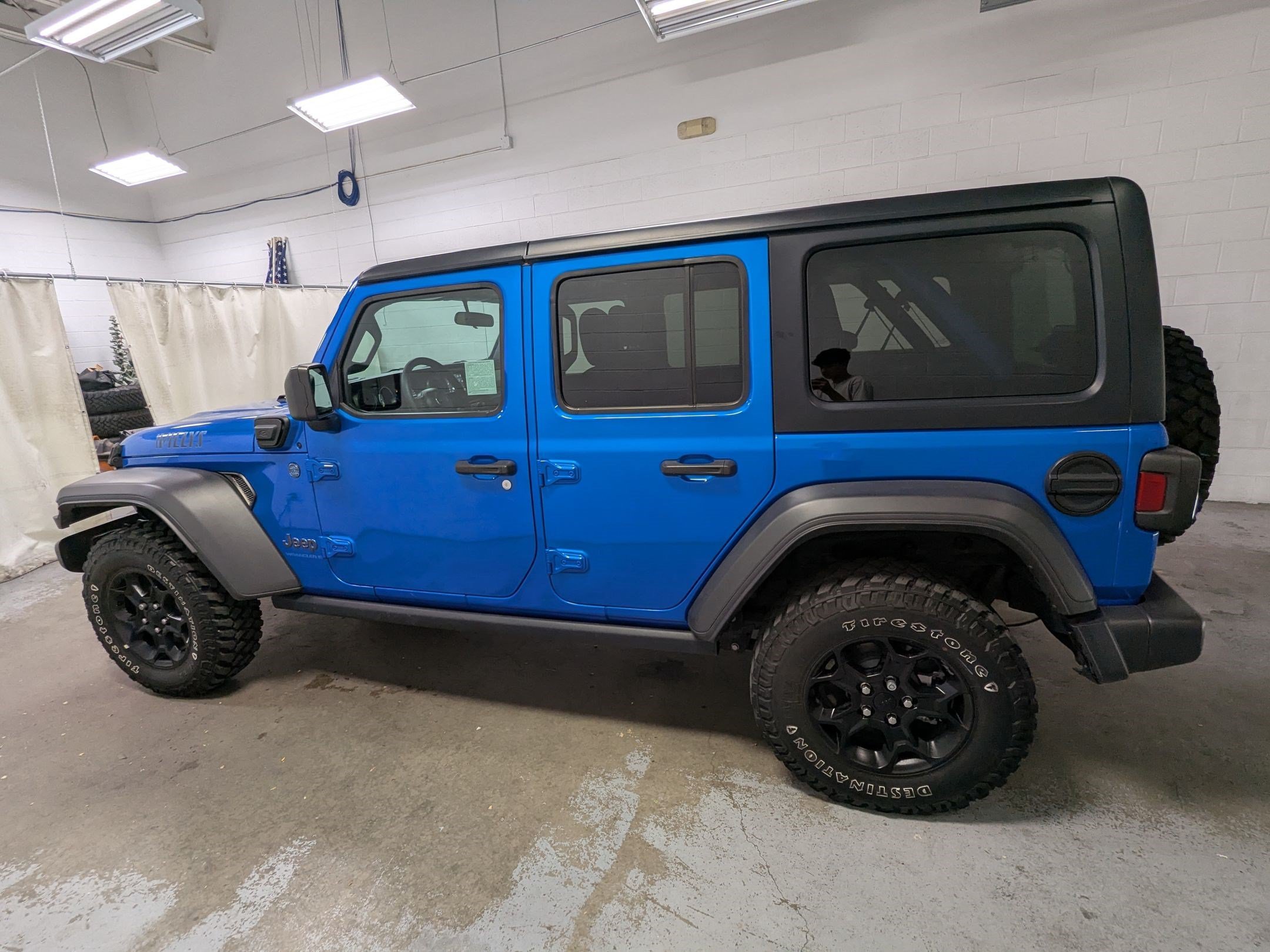 Used 2023 Hydro Blue Pearlcoat Jeep Willys image 8
