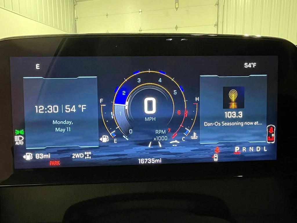 Used 2026 White Chevrolet LT image 33
