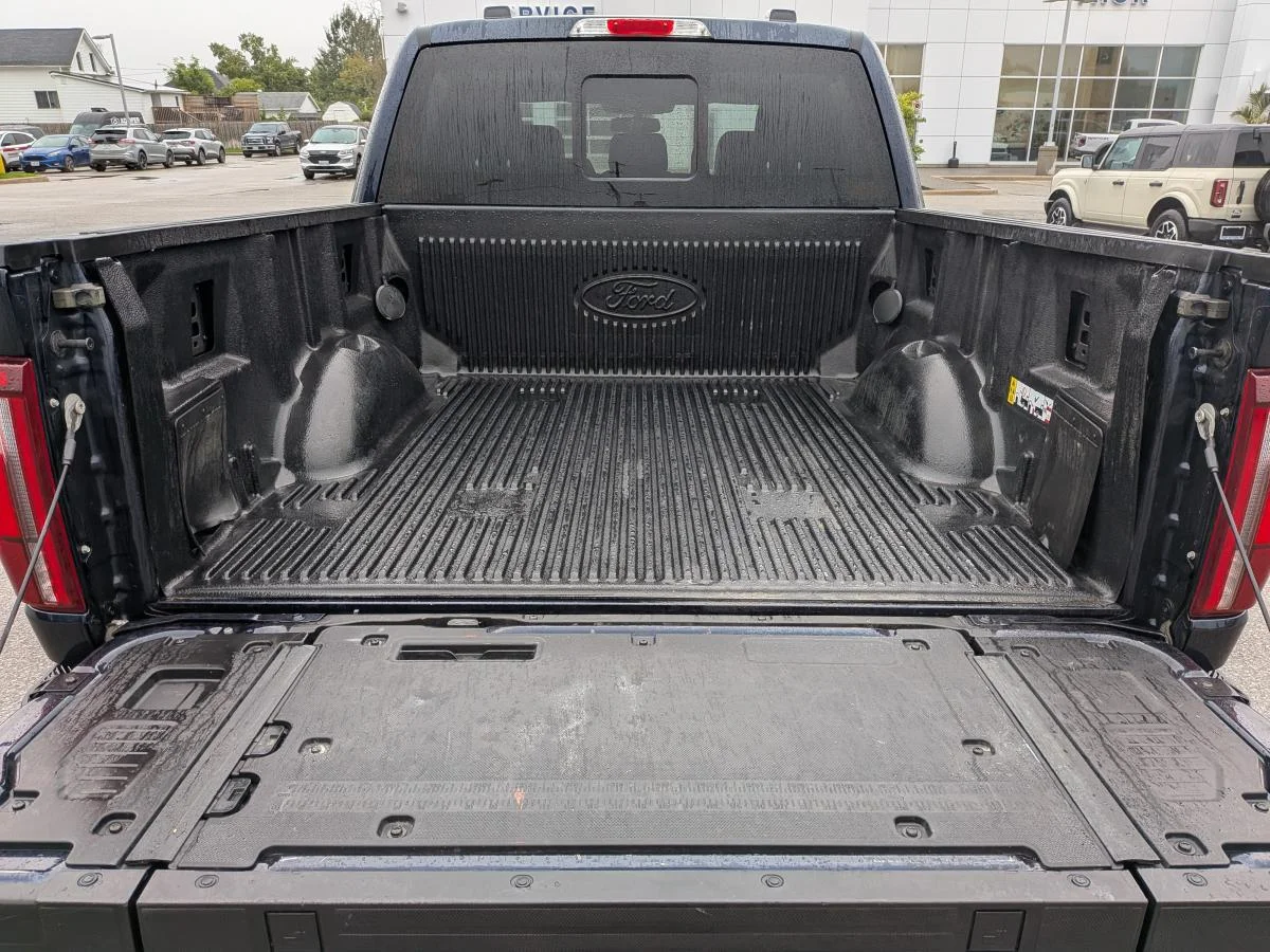 Used 2025 Blue Ford Lariat 4wd Supercrew image 8